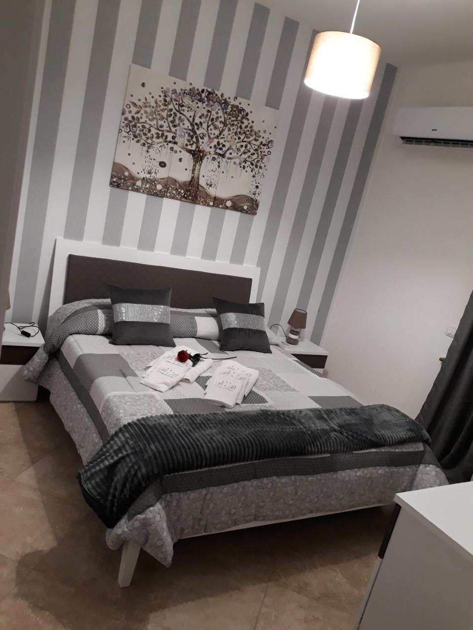 A Casa Di Simona Bed and Breakfast Monreale Buitenkant foto